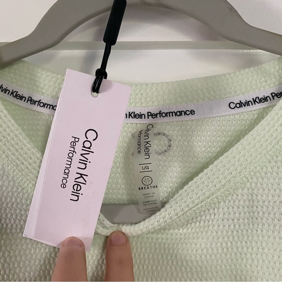 Calvin Klein Performance Workout Tank - Picture 3 of 4